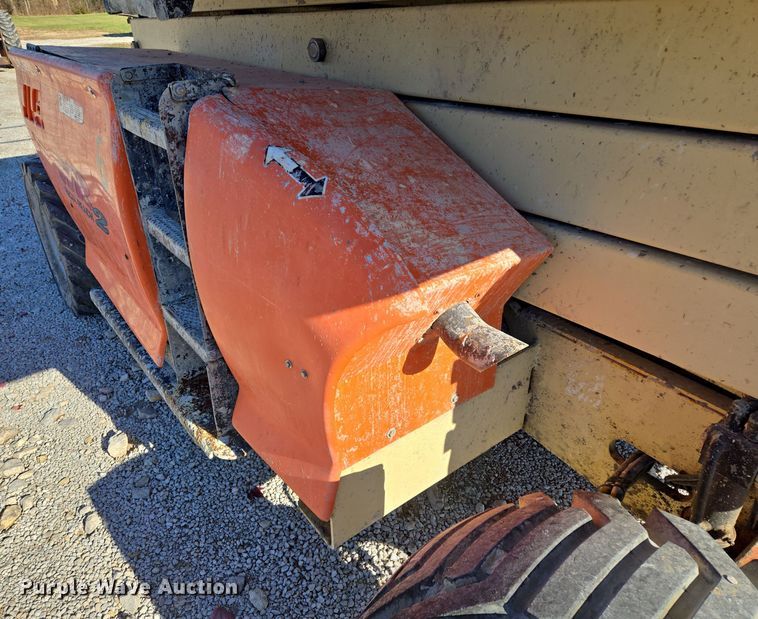image for item EQ3687 2007 JLG 4394RT scissor lift