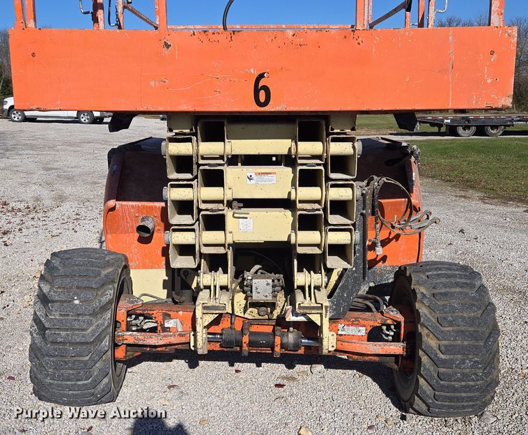 image for item EQ3687 2007 JLG 4394RT scissor lift