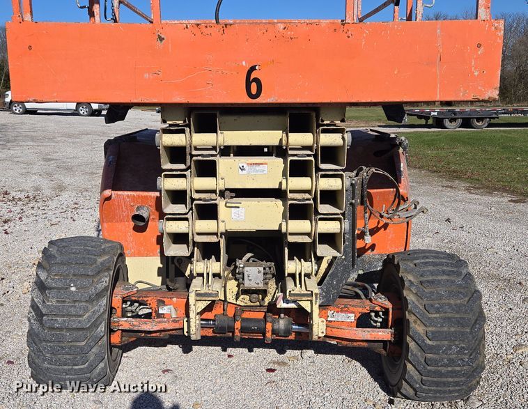 image for item EQ3687 2007 JLG 4394RT scissor lift