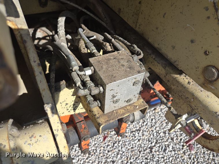 image for item EQ3687 2007 JLG 4394RT scissor lift