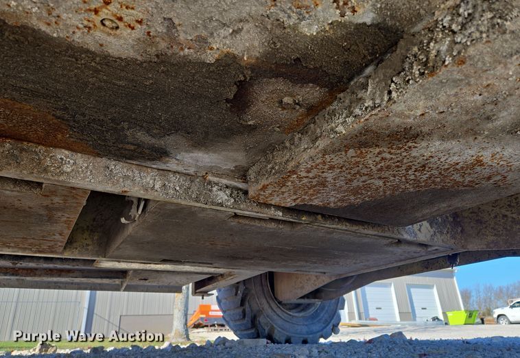 image for item EQ3687 2007 JLG 4394RT scissor lift