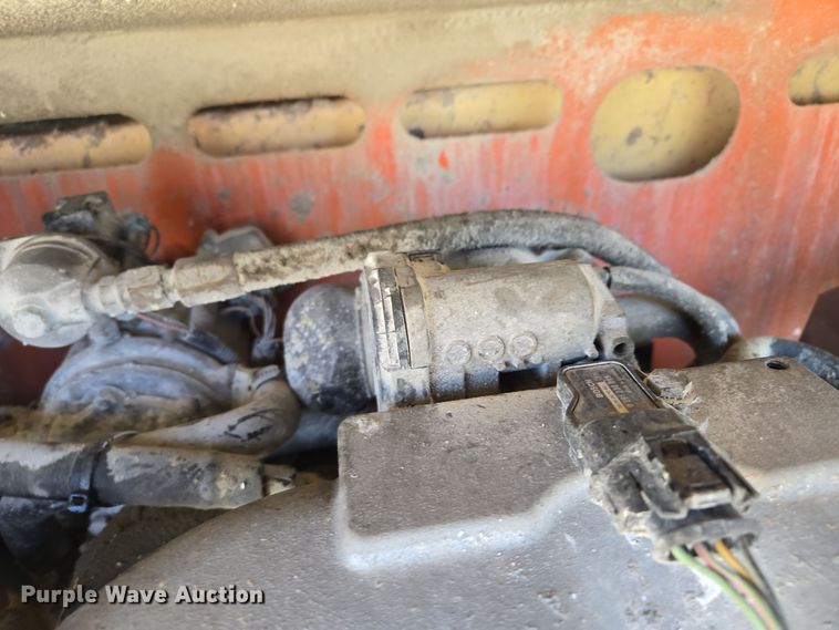 image for item EQ3687 2007 JLG 4394RT scissor lift