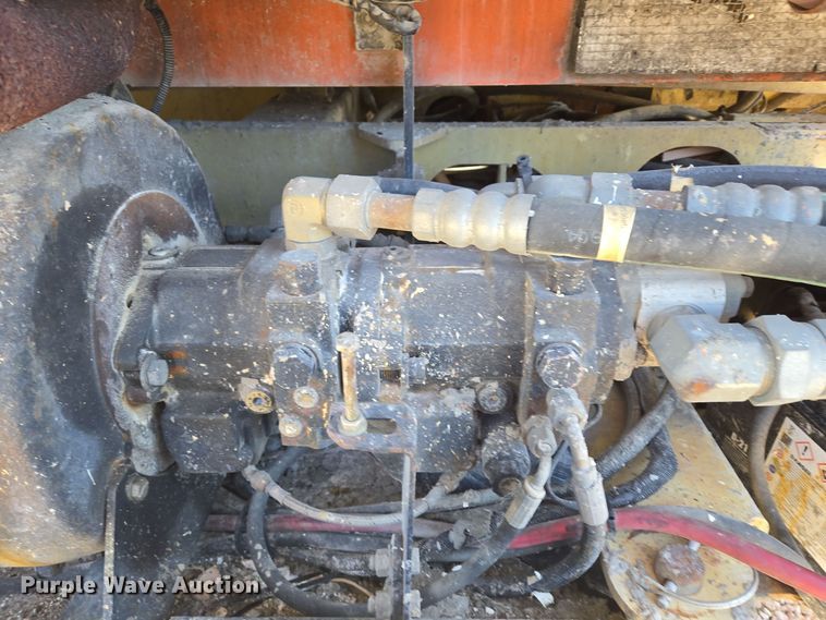 image for item EQ3687 2007 JLG 4394RT scissor lift