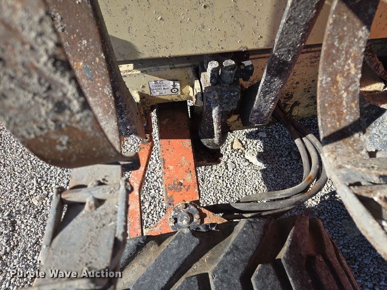 image for item EQ3687 2007 JLG 4394RT scissor lift