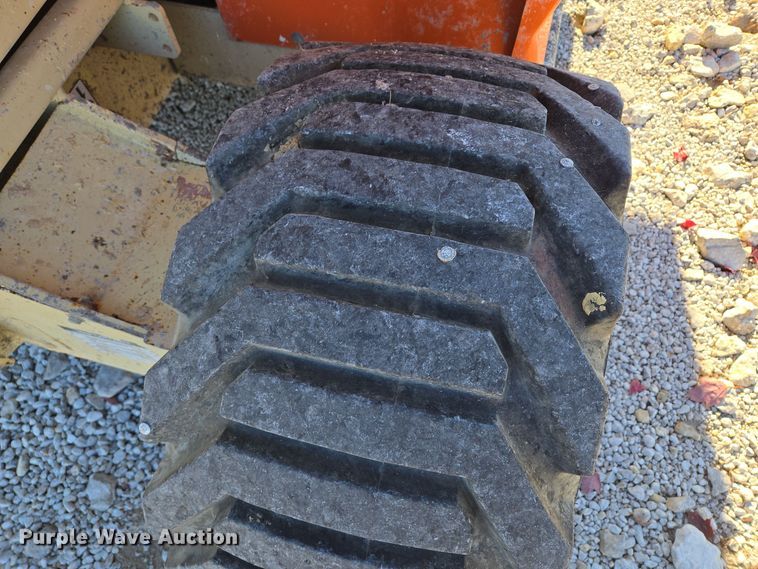 image for item EQ3687 2007 JLG 4394RT scissor lift