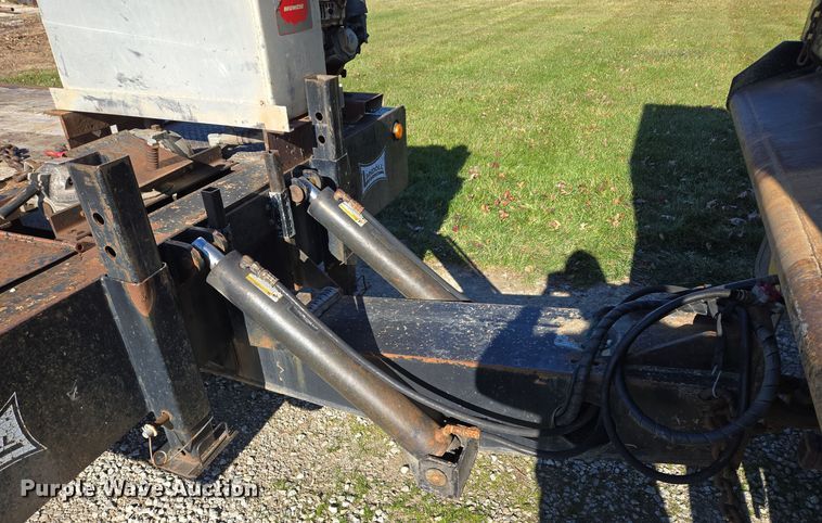 image for item EQ3688 1997 Landoll tilt deck equipment trailer