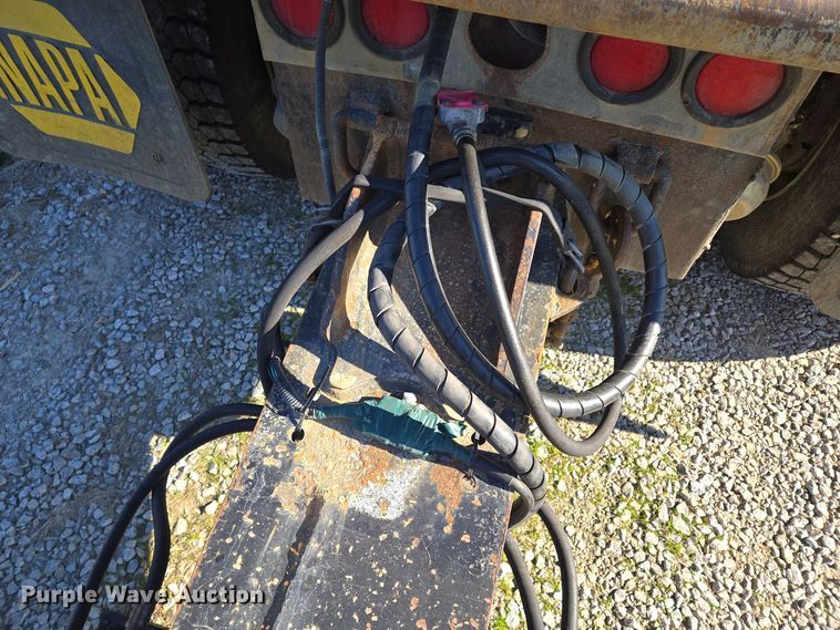 image for item EQ3688 1997 Landoll tilt deck equipment trailer