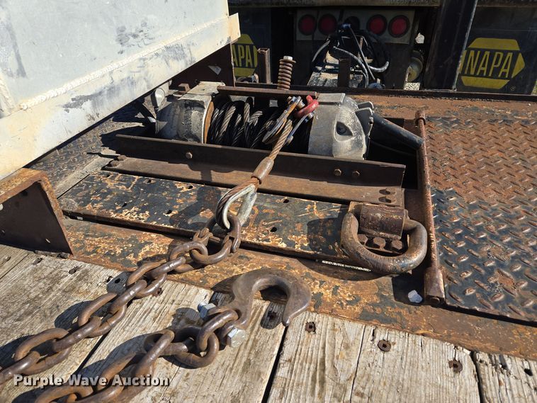 image for item EQ3688 1997 Landoll tilt deck equipment trailer