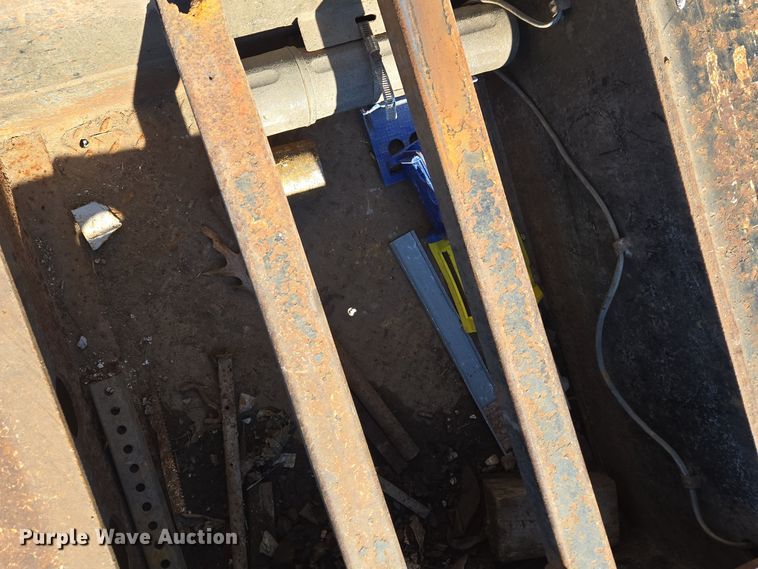 image for item EQ3688 1997 Landoll tilt deck equipment trailer