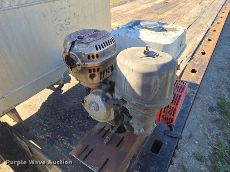 image for item EQ3688 1997 Landoll tilt deck equipment trailer