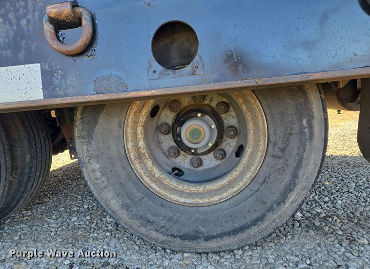 image for item EQ3688 1997 Landoll tilt deck equipment trailer