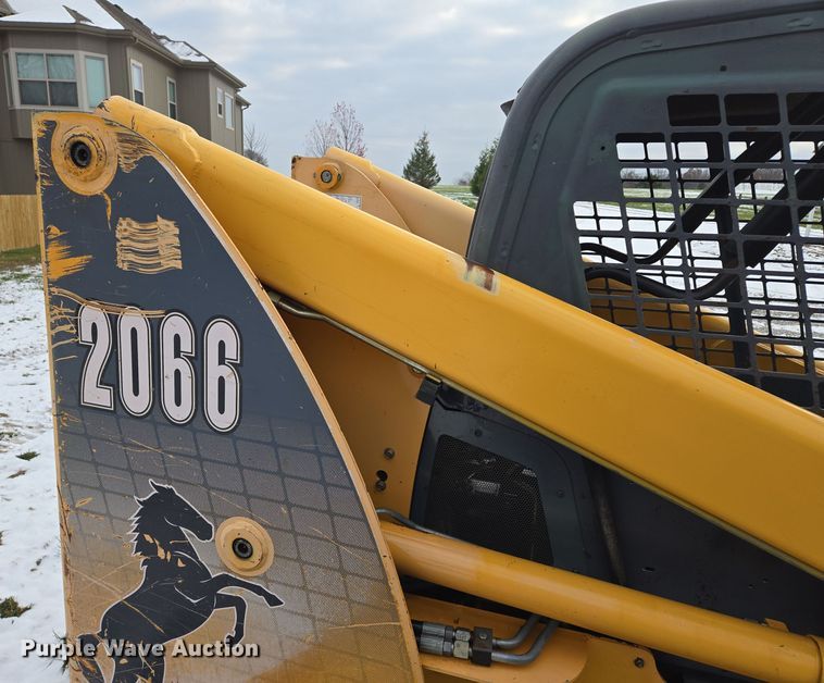 image for item EQ3692 2008 Mustang  2066 skid steer loader