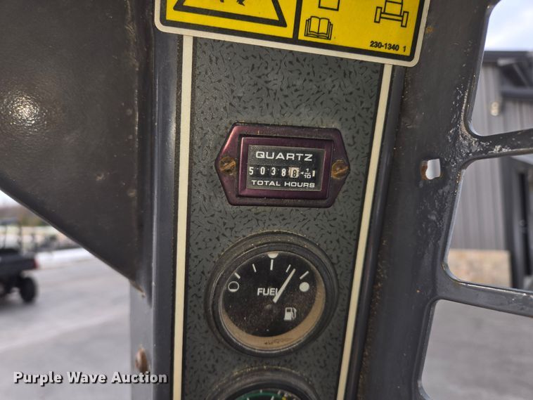 image for item EQ3692 2008 Mustang  2066 skid steer loader