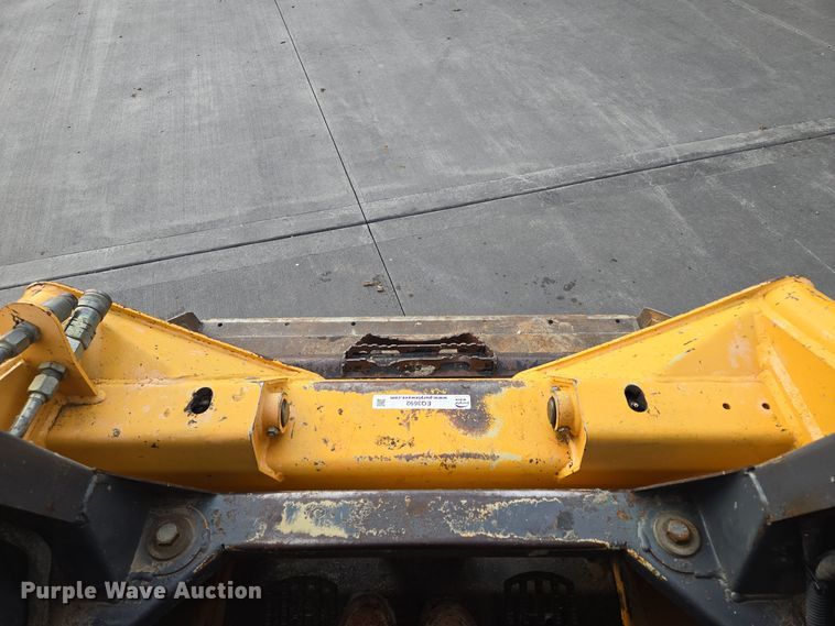 image for item EQ3692 2008 Mustang  2066 skid steer loader