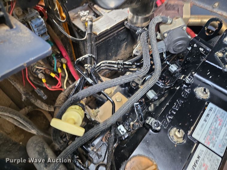 image for item EQ3692 2008 Mustang  2066 skid steer loader