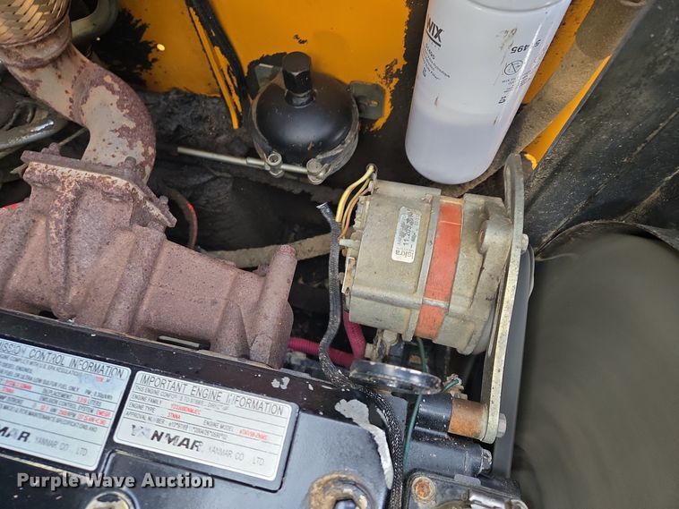 image for item EQ3692 2008 Mustang  2066 skid steer loader