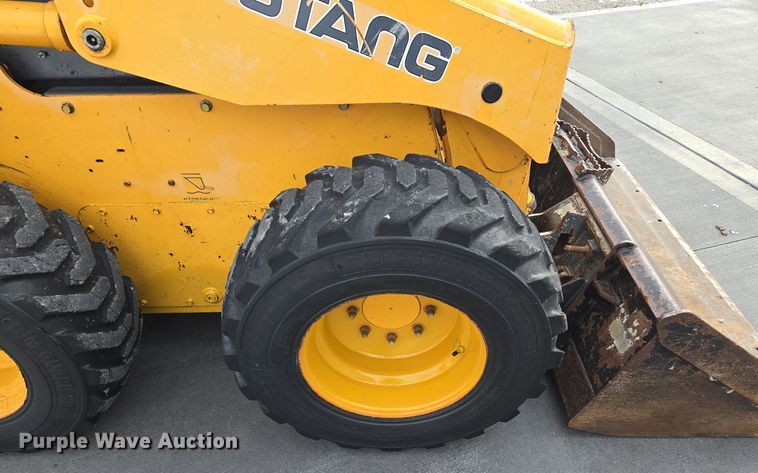 image for item EQ3692 2008 Mustang  2066 skid steer loader