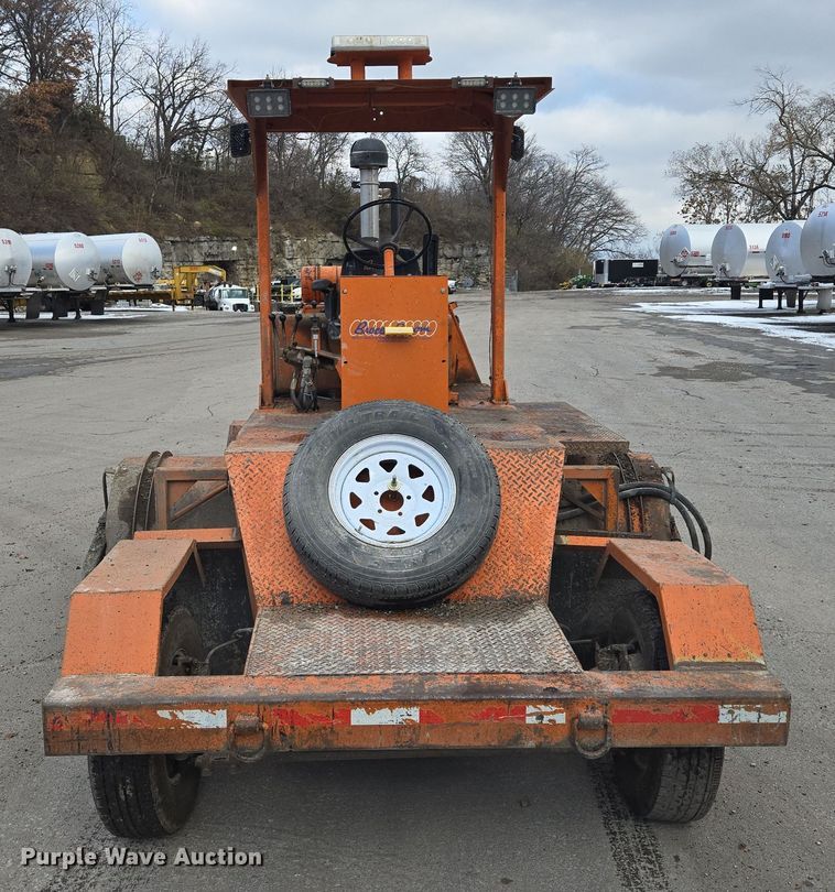 image for item EQ3694 1995 Broce RC300 broom