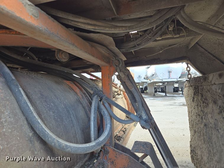 image for item EQ3694 1995 Broce RC300 broom