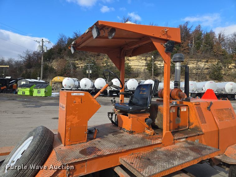 image for item EQ3694 1995 Broce RC300 broom