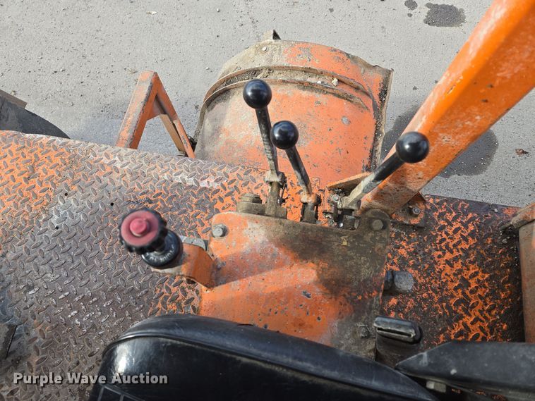 image for item EQ3694 1995 Broce RC300 broom