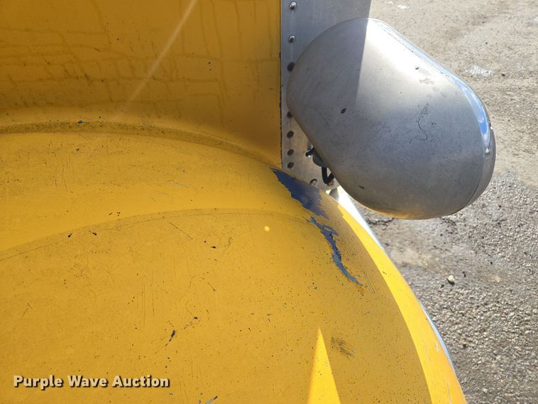 image for item EQ3695 1984 Peterbilt  382 semi truck