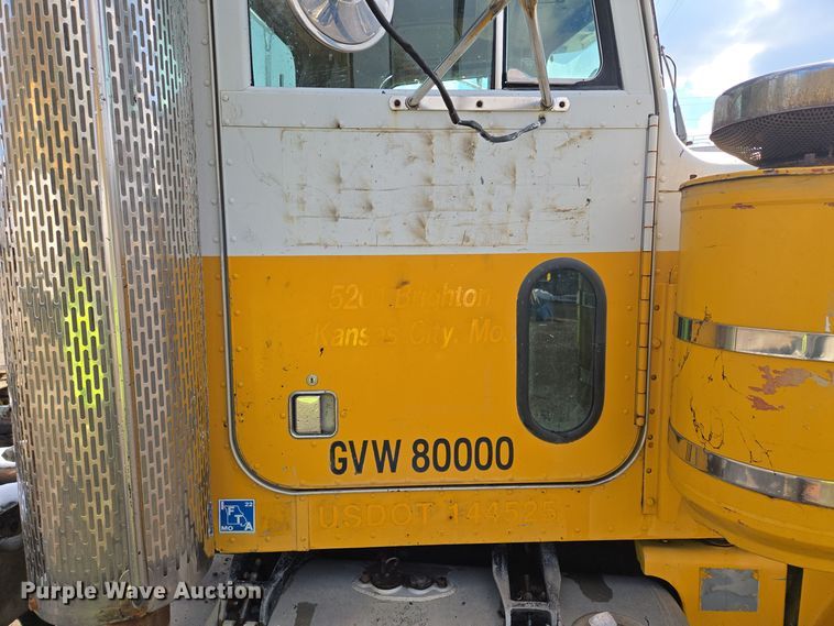 image for item EQ3695 1984 Peterbilt  382 semi truck