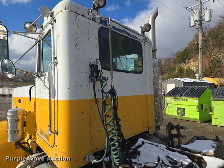 image for item EQ3695 1984 Peterbilt  382 semi truck