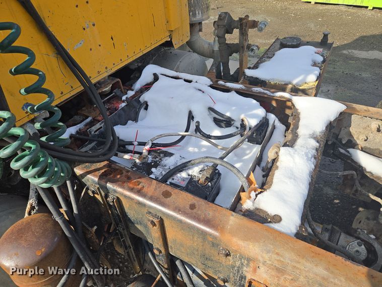 image for item EQ3695 1984 Peterbilt  382 semi truck