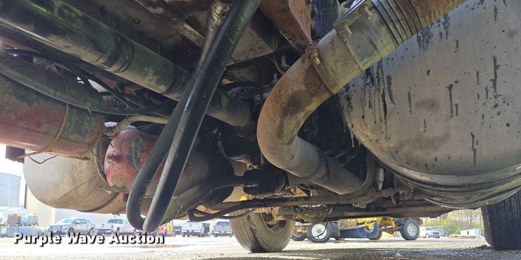 image for item EQ3695 1984 Peterbilt  382 semi truck