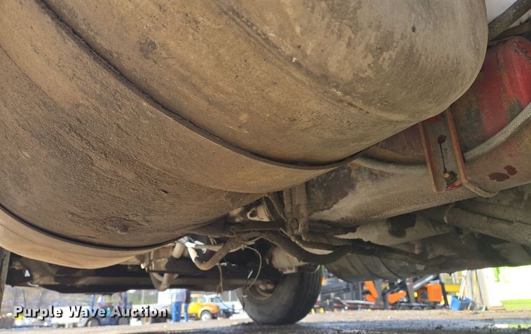 image for item EQ3695 1984 Peterbilt  382 semi truck