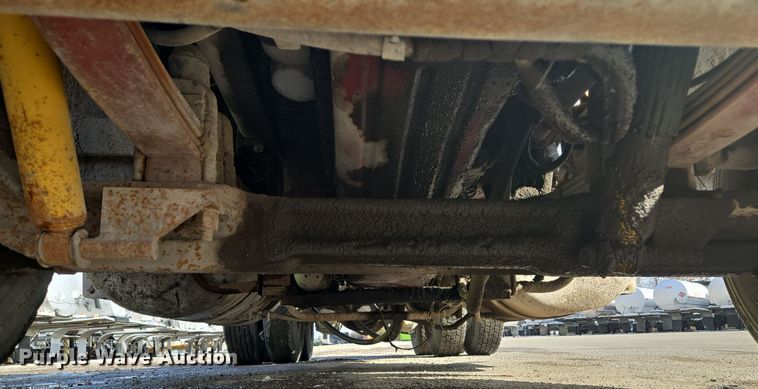 image for item EQ3695 1984 Peterbilt  382 semi truck