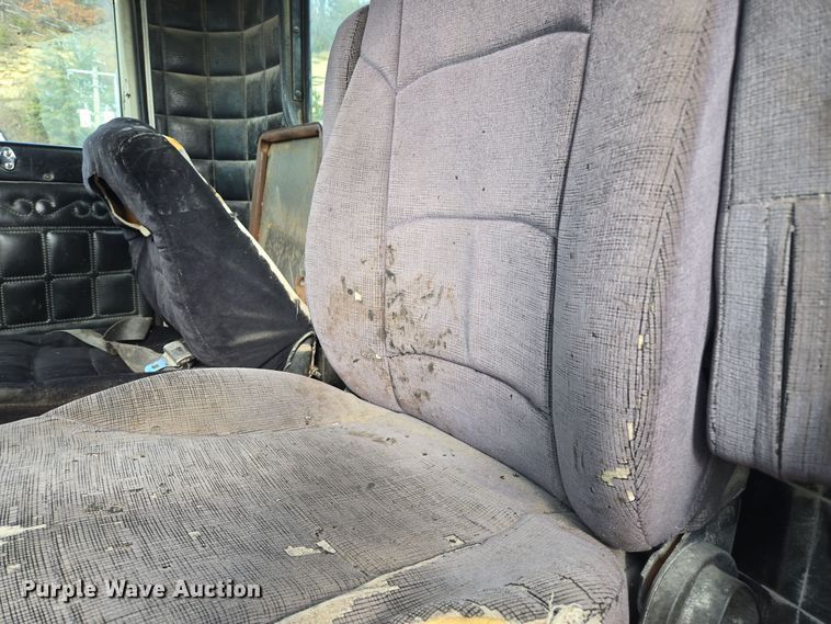 image for item EQ3695 1984 Peterbilt  382 semi truck