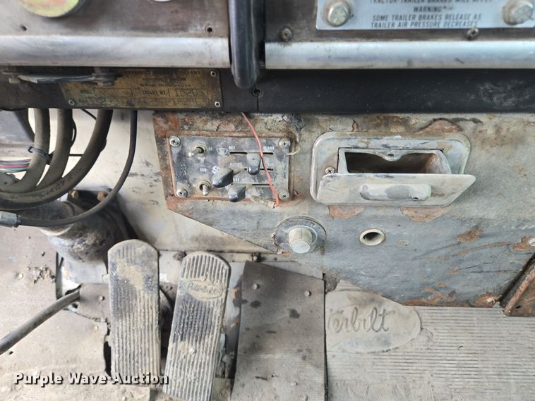 image for item EQ3695 1984 Peterbilt  382 semi truck