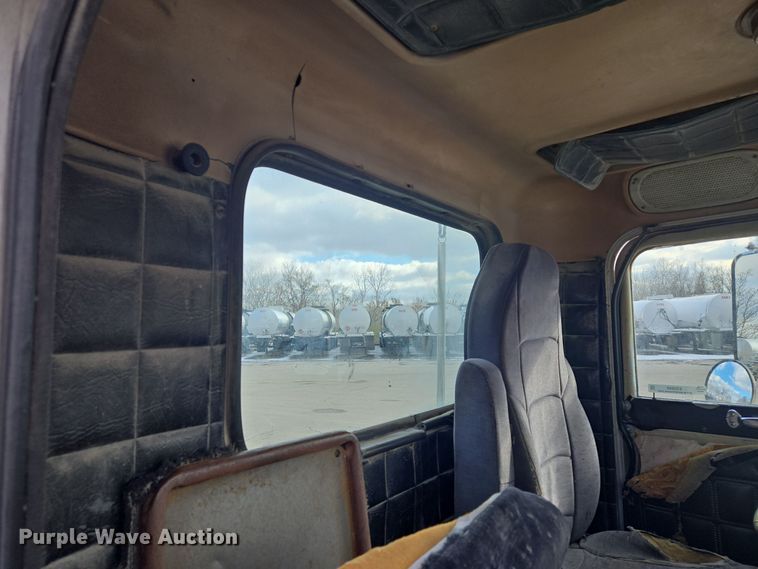 image for item EQ3695 1984 Peterbilt  382 semi truck