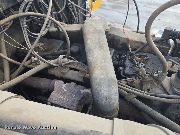 image for item EQ3695 1984 Peterbilt  382 semi truck