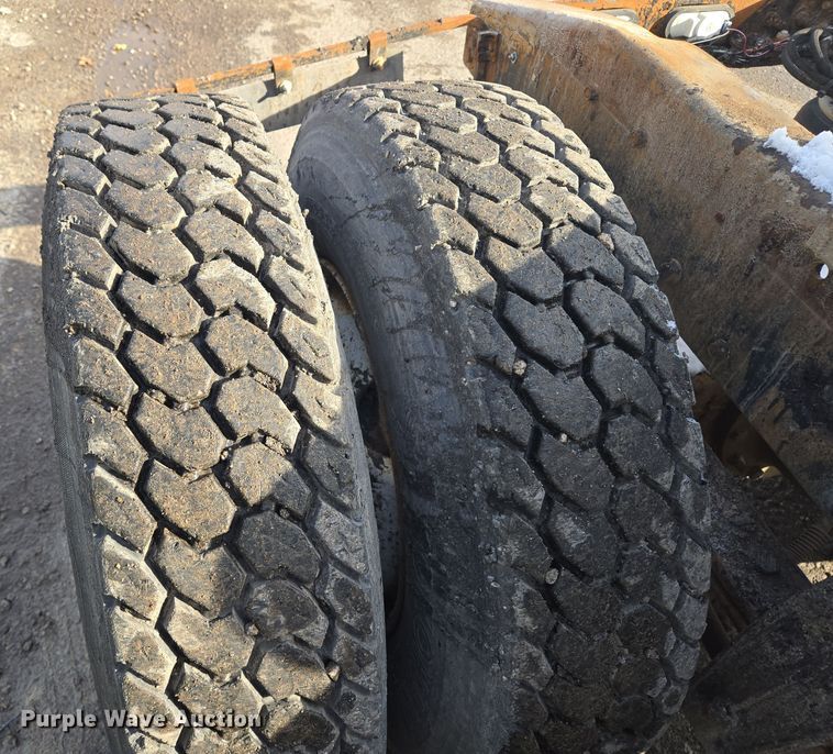 image for item EQ3695 1984 Peterbilt  382 semi truck