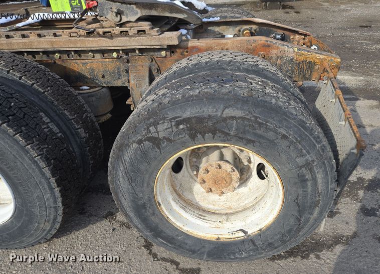 image for item EQ3695 1984 Peterbilt  382 semi truck