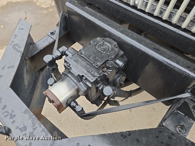 image for item EQ3698 1994 White GMC WG oil distributor truck