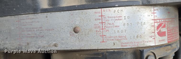 image for item EQ3698 1994 White GMC WG oil distributor truck