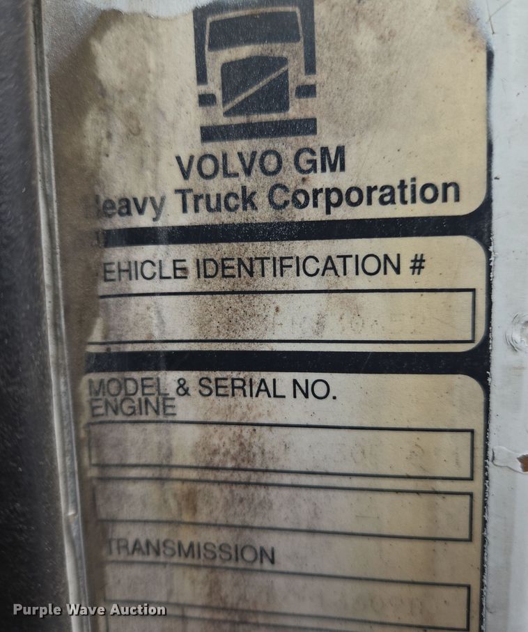 image for item EQ3698 1994 White GMC WG oil distributor truck