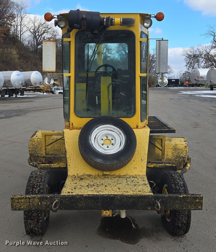 image for item EQ3699 2008 Superior Broom  DT80-CT broom