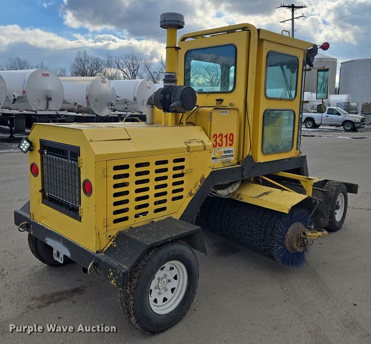 image for item EQ3699 2008 Superior Broom  DT80-CT broom