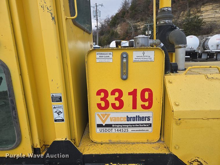 image for item EQ3699 2008 Superior Broom  DT80-CT broom