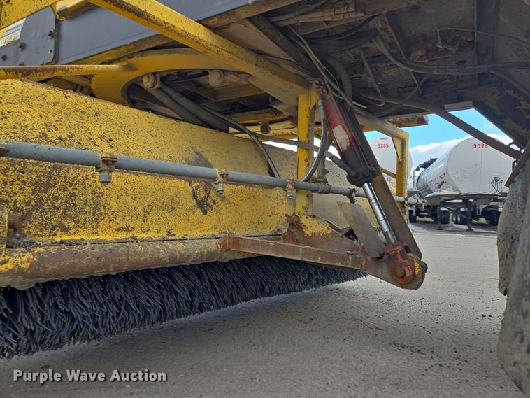 image for item EQ3699 2008 Superior Broom  DT80-CT broom