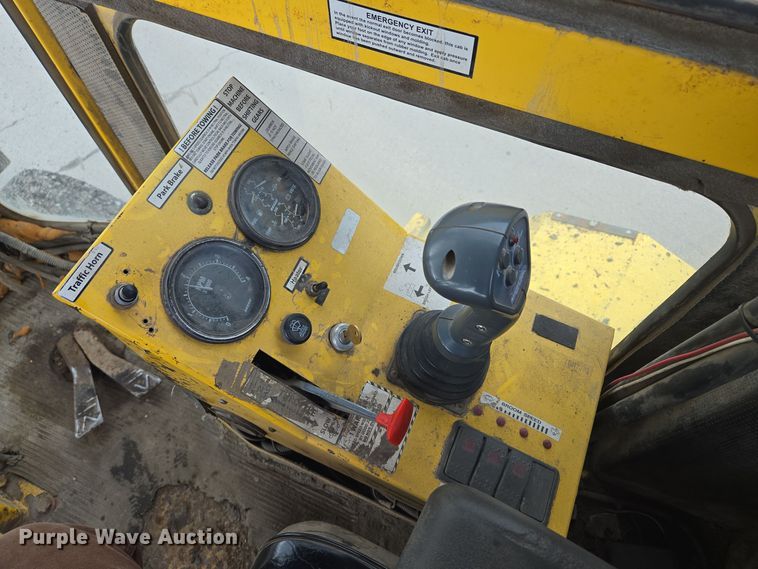 image for item EQ3699 2008 Superior Broom  DT80-CT broom