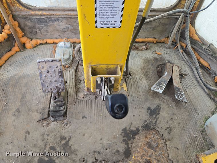 image for item EQ3699 2008 Superior Broom  DT80-CT broom