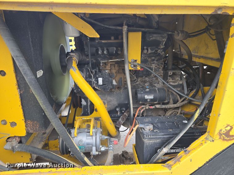 image for item EQ3699 2008 Superior Broom  DT80-CT broom