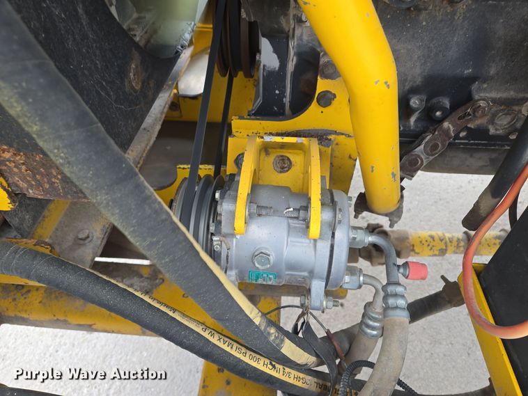 image for item EQ3699 2008 Superior Broom  DT80-CT broom