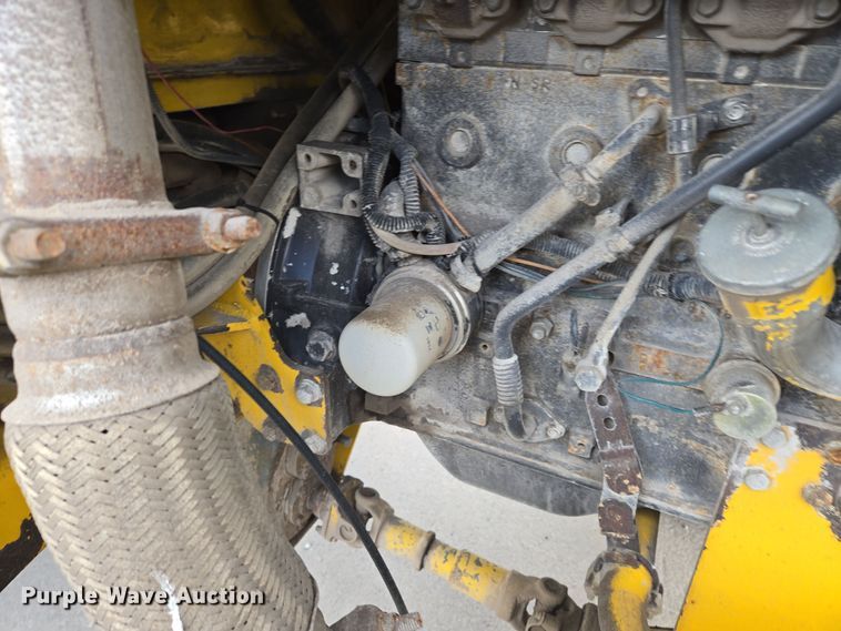 image for item EQ3699 2008 Superior Broom  DT80-CT broom